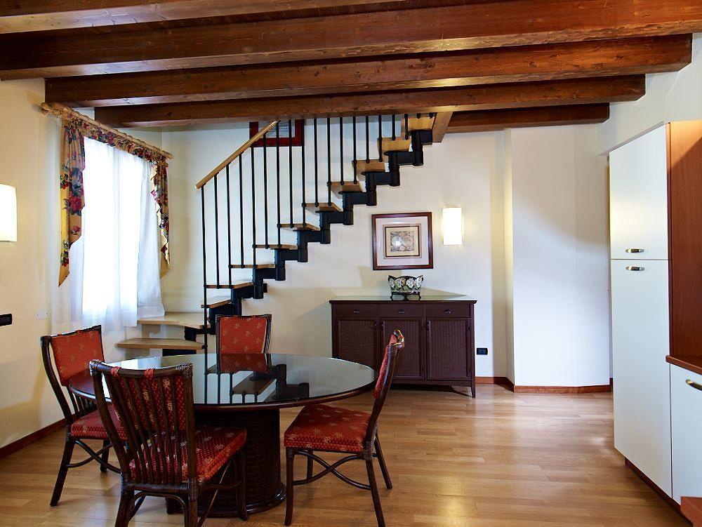 Palazzo Brando - Living Apartments Treviso Luaran gambar