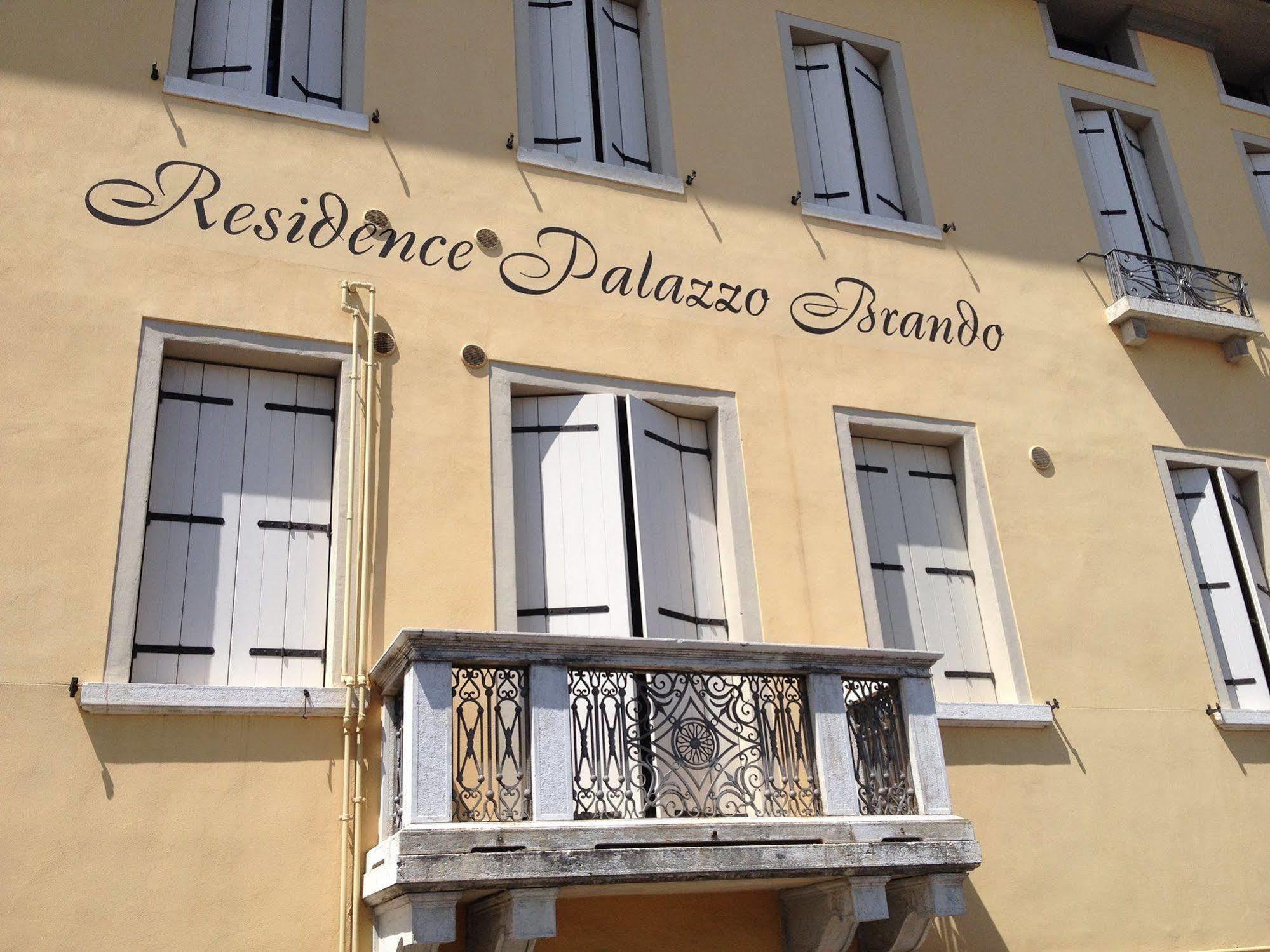 Palazzo Brando - Living Apartments Treviso Luaran gambar